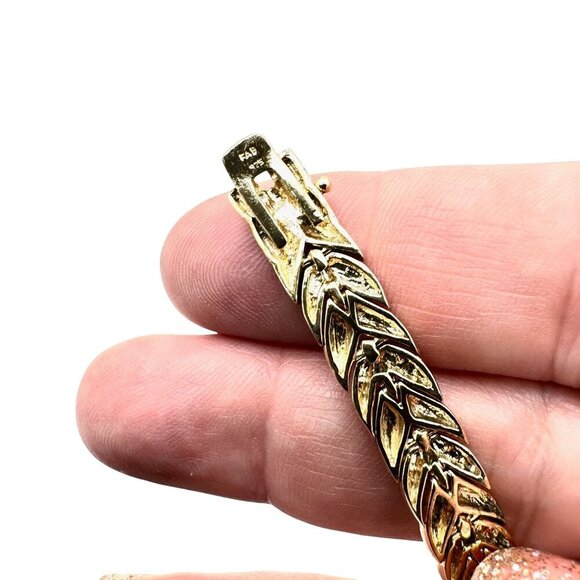 Womens Gold Over Sterling Silver 1/8 ct tw Diamond Tennis Bracelet 7 Inch - Picture 7 of 8